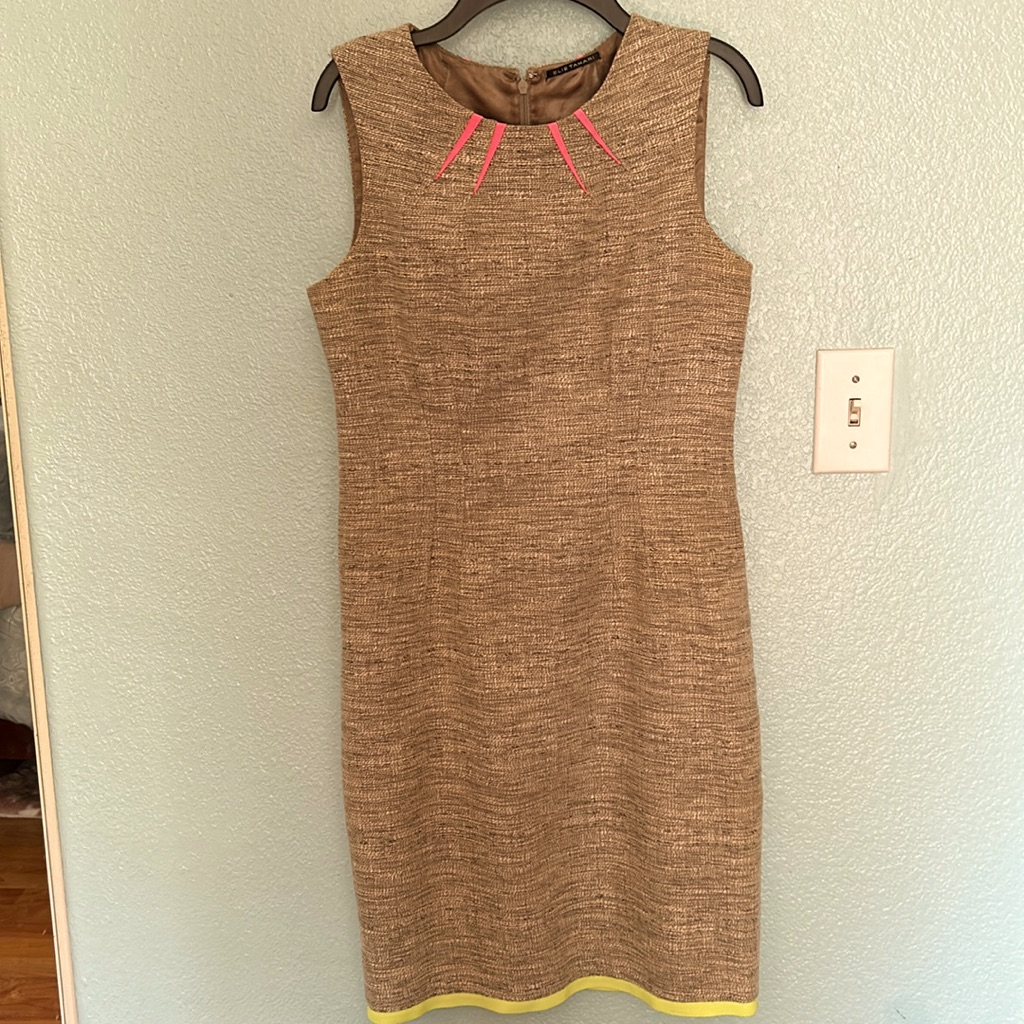 Elie Tahari Sleeveless Gray/Brown Tweed Sheath Dress.